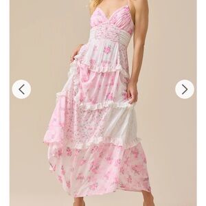 Adernlia Floral Maxi Dress